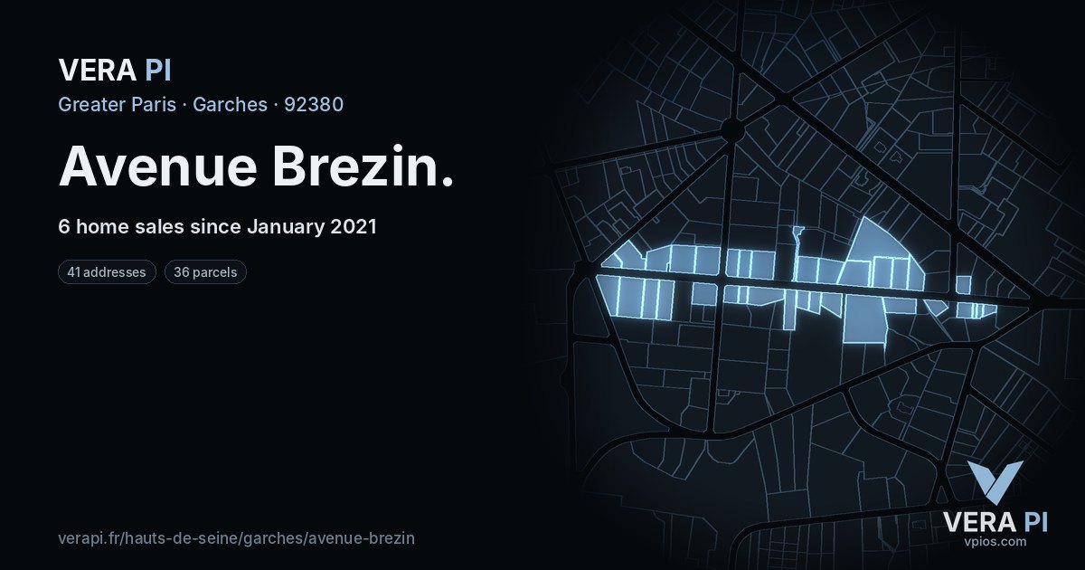 Avenue Brezin, Garches at night – every parcel coloured by the prices around it, the street's own parcels lit