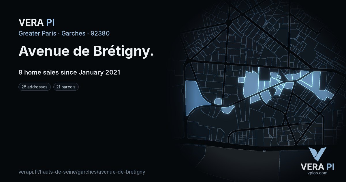 Avenue de Brétigny, Garches at night – every parcel coloured by the prices around it, the street's own parcels lit
