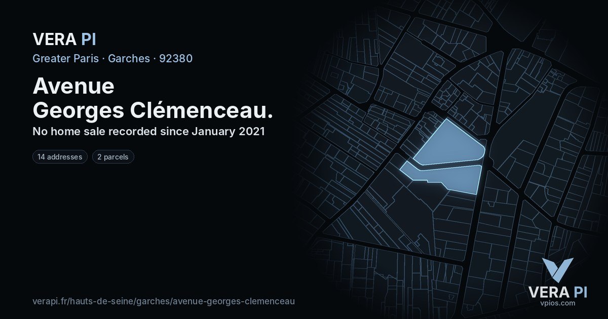 Avenue Georges Clémenceau, Garches at night – every parcel coloured by the prices around it, the street's own parcels lit