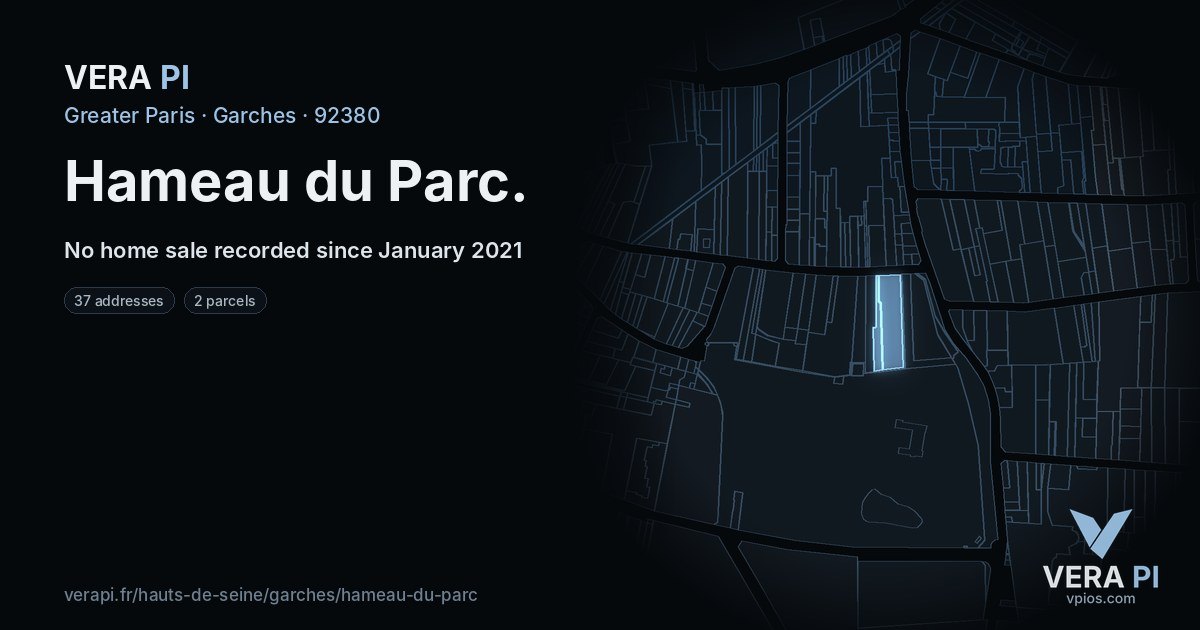 Hameau du Parc, Garches at night – every parcel coloured by the prices around it, the street's own parcels lit