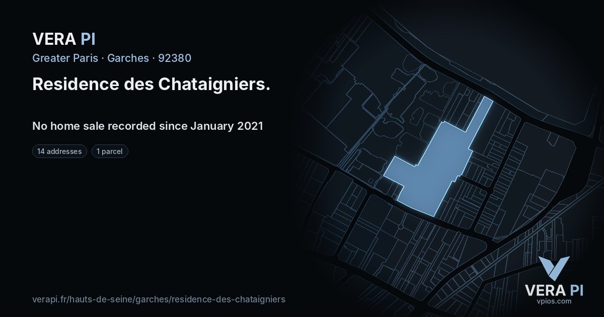 Residence des Chataigniers, Garches at night – every parcel coloured by the prices around it, the street's own parcels lit