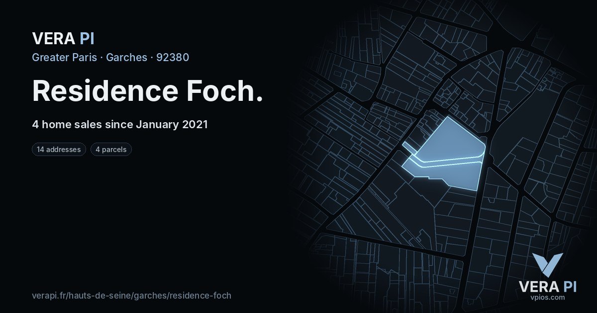 Residence Foch, Garches at night – every parcel coloured by the prices around it, the street's own parcels lit