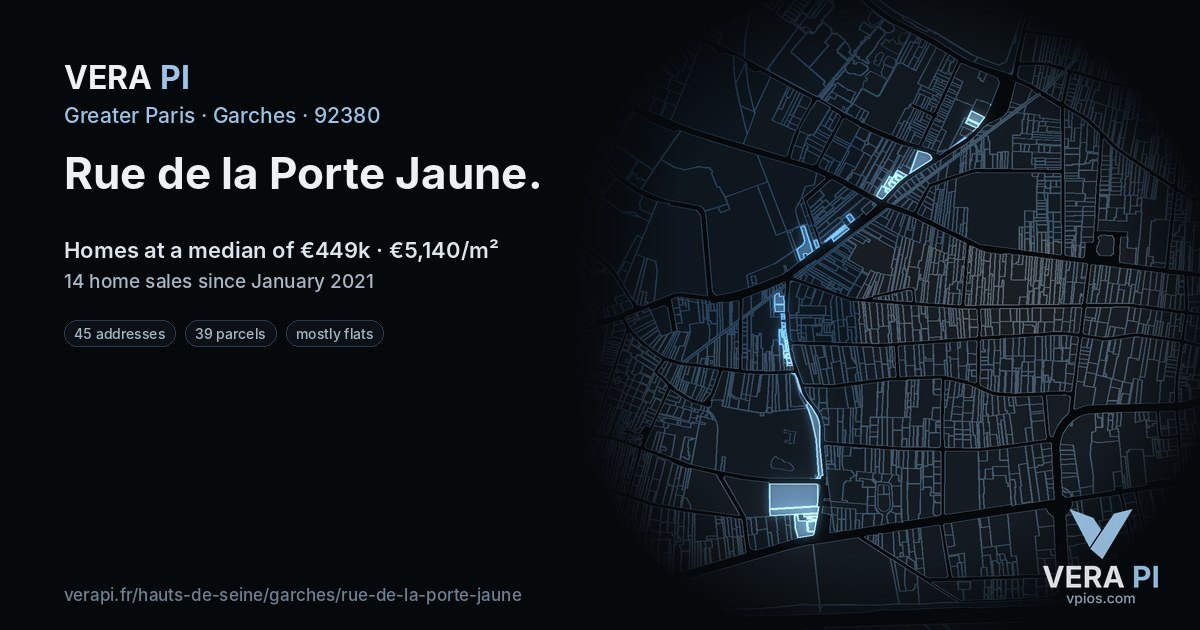 Rue de la Porte Jaune, Garches at night – every parcel coloured by the prices around it, the street's own parcels lit