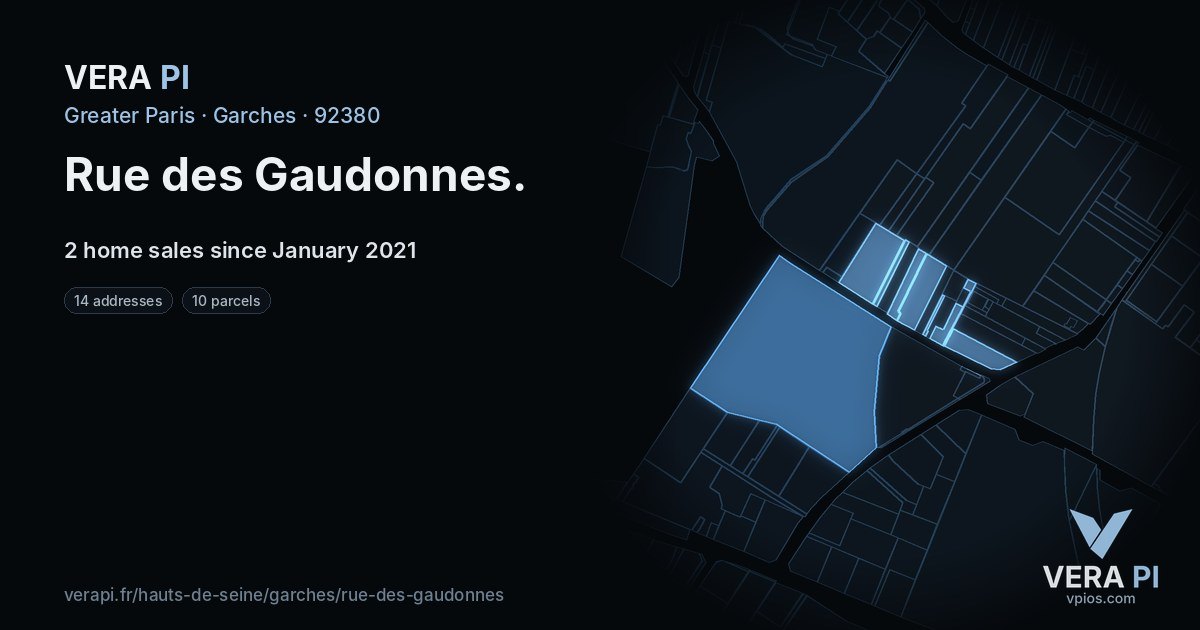 Rue des Gaudonnes, Garches at night – every parcel coloured by the prices around it, the street's own parcels lit