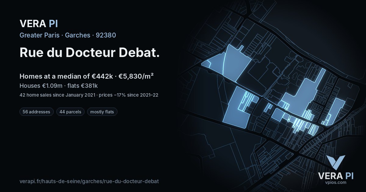 Rue du Docteur Debat, Garches at night – every parcel coloured by the prices around it, the street's own parcels lit
