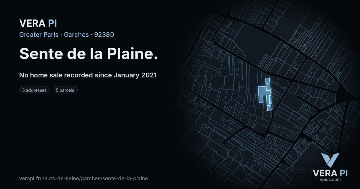 Sente de la Plaine, Garches at night – every parcel coloured by the prices around it, the street's own parcels lit