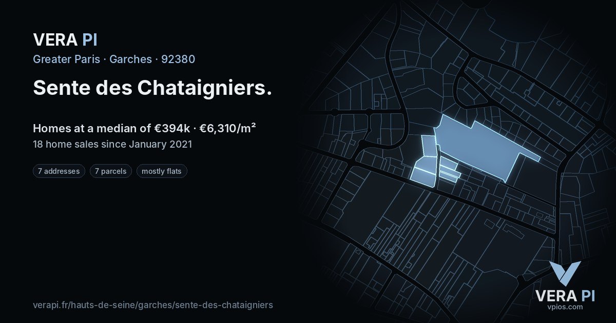 Sente des Chataigniers, Garches at night – every parcel coloured by the prices around it, the street's own parcels lit