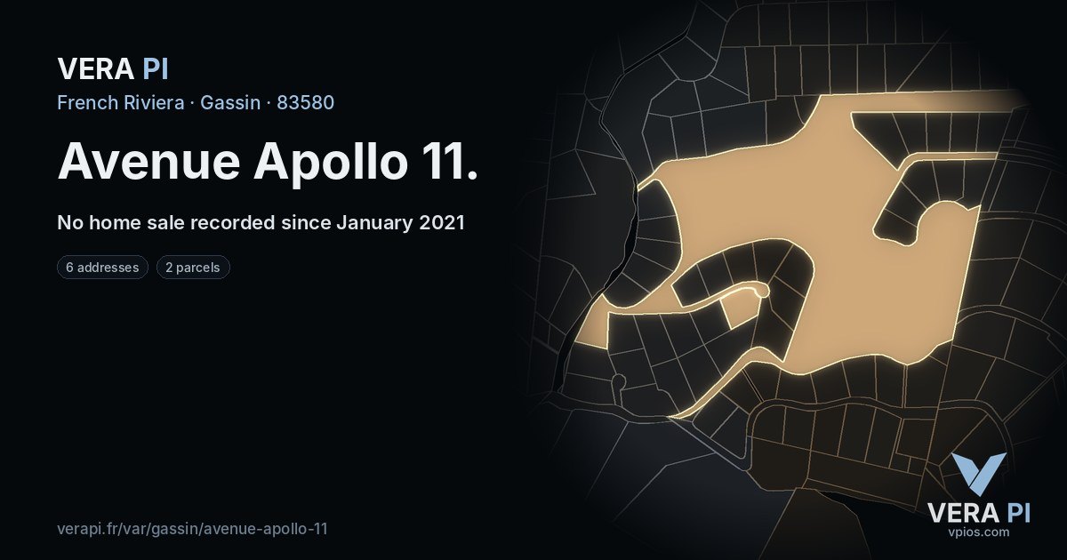 Avenue Apollo 11, Gassin at night – every parcel coloured by the prices around it, the street's own parcels lit