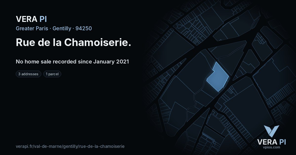 Rue de la Chamoiserie, Gentilly at night – every parcel coloured by the prices around it, the street's own parcels lit