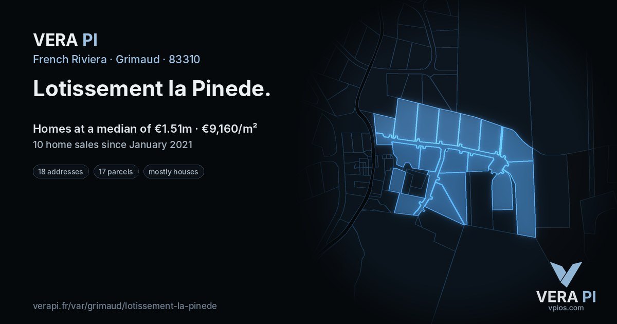 Lotissement la Pinede, Grimaud at night – every parcel coloured by the prices around it, the street's own parcels lit