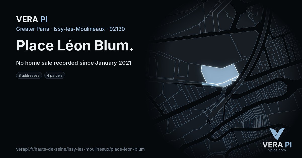 Place Léon Blum, Issy-les-Moulineaux at night – every parcel coloured by the prices around it, the street's own parcels lit