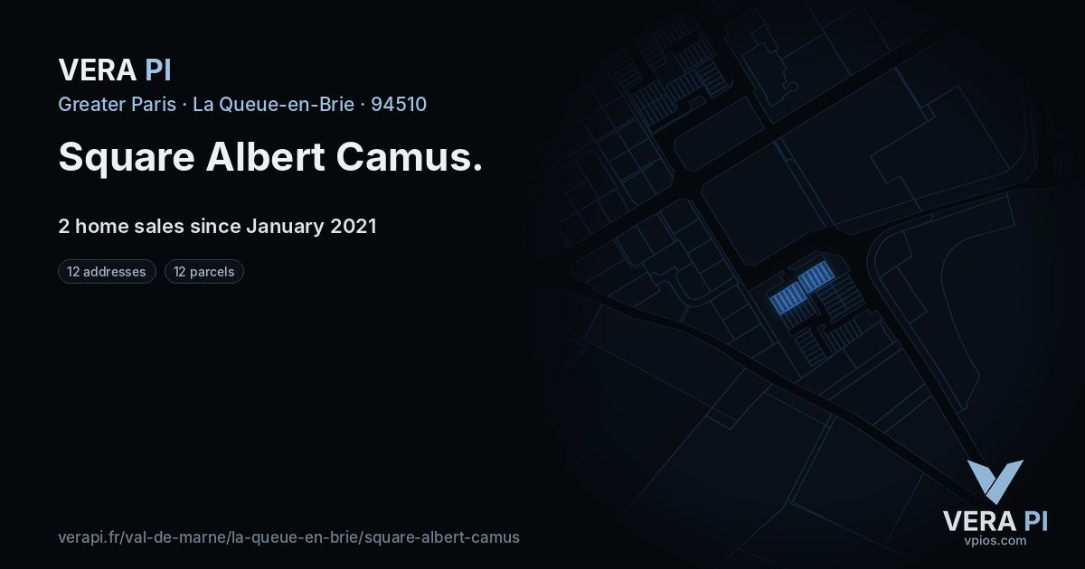 Square Albert Camus, La Queue-en-Brie at night – every parcel coloured by the prices around it, the street's own parcels lit