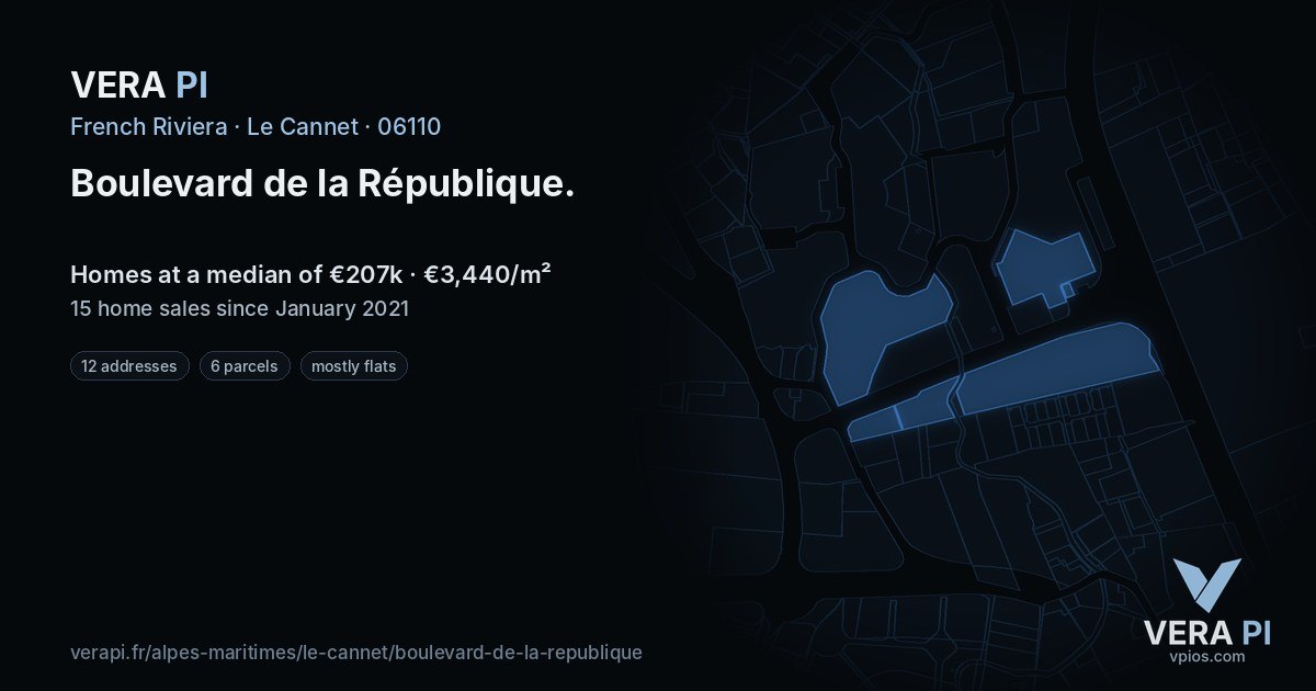 Boulevard de la République, Le Cannet at night – every parcel coloured by the prices around it, the street's own parcels lit