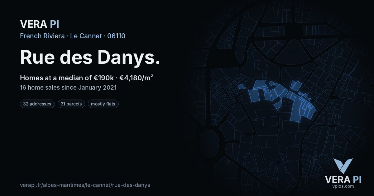 Rue des Danys, Le Cannet at night – every parcel coloured by the prices around it, the street's own parcels lit