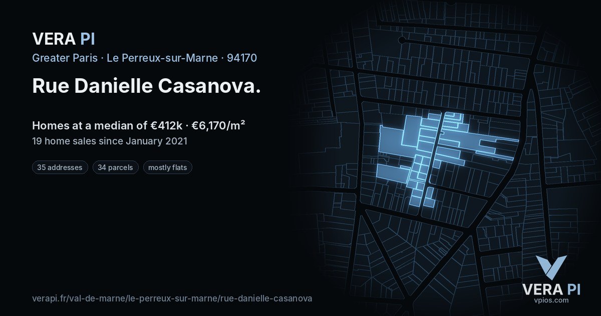 Rue Danielle Casanova, Le Perreux-sur-Marne at night – every parcel coloured by the prices around it, the street's own parcels lit