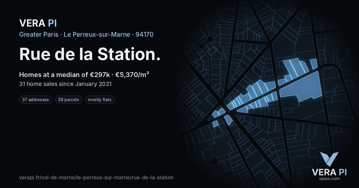 Rue de la Station, Le Perreux-sur-Marne at night – every parcel coloured by the prices around it, the street's own parcels lit