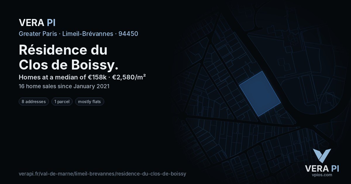 Résidence du Clos de Boissy, Limeil-Brévannes at night – every parcel coloured by the prices around it, the street's own parcels lit