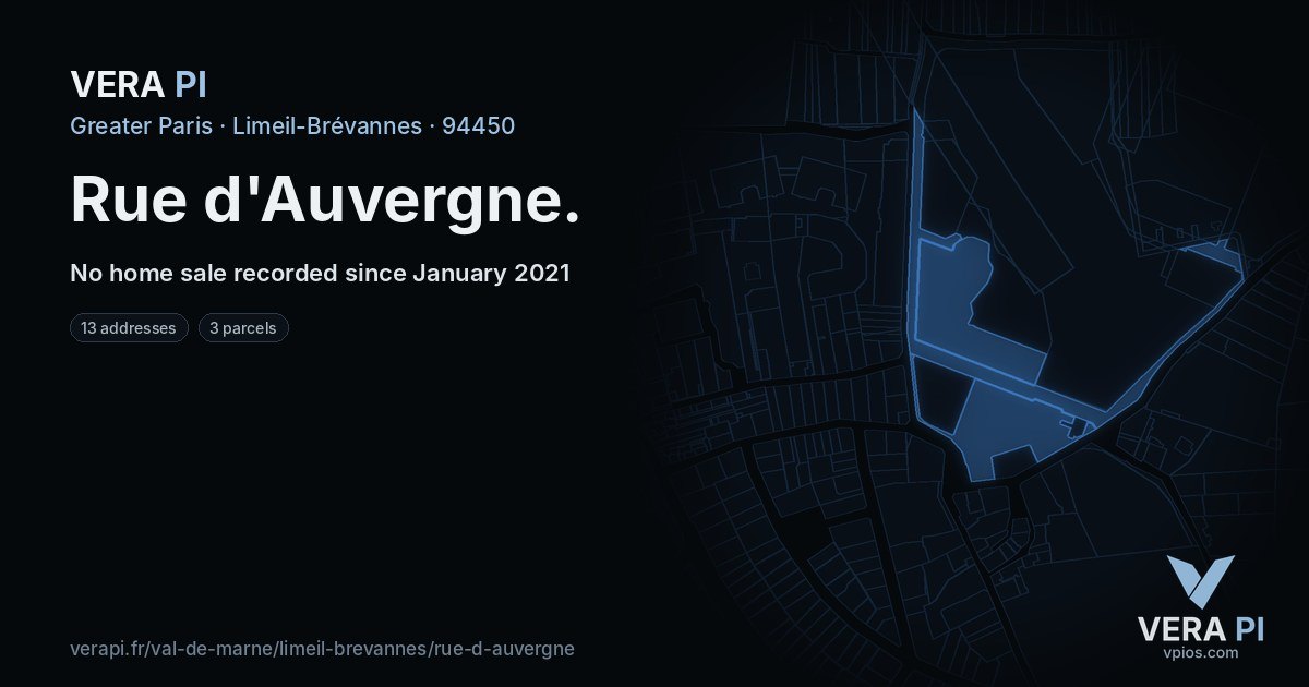 Rue d'Auvergne, Limeil-Brévannes at night – every parcel coloured by the prices around it, the street's own parcels lit