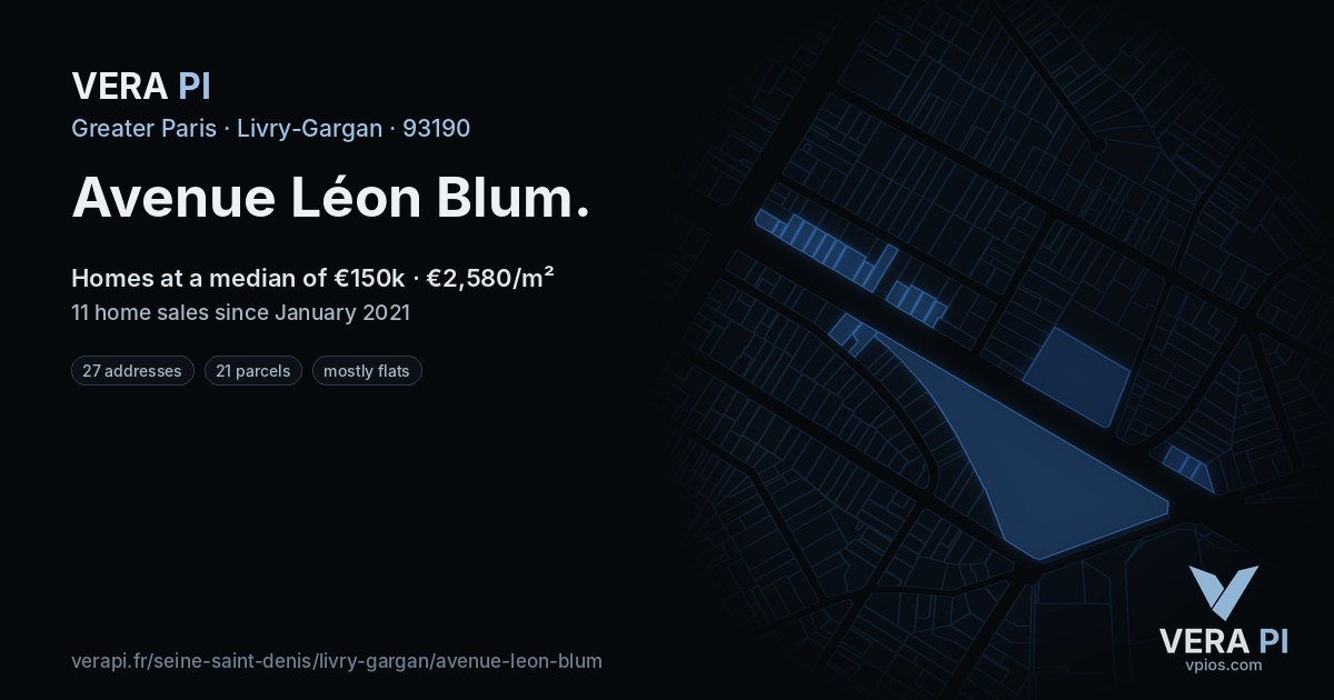 Avenue Léon Blum, Livry-Gargan at night – every parcel coloured by the prices around it, the street's own parcels lit