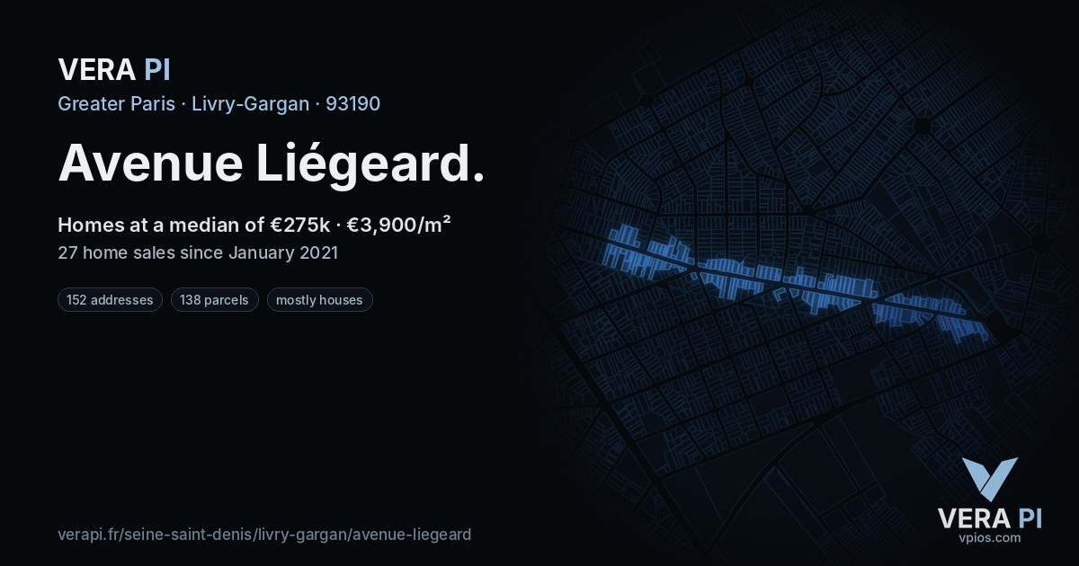 Avenue Liégeard, Livry-Gargan at night – every parcel coloured by the prices around it, the street's own parcels lit