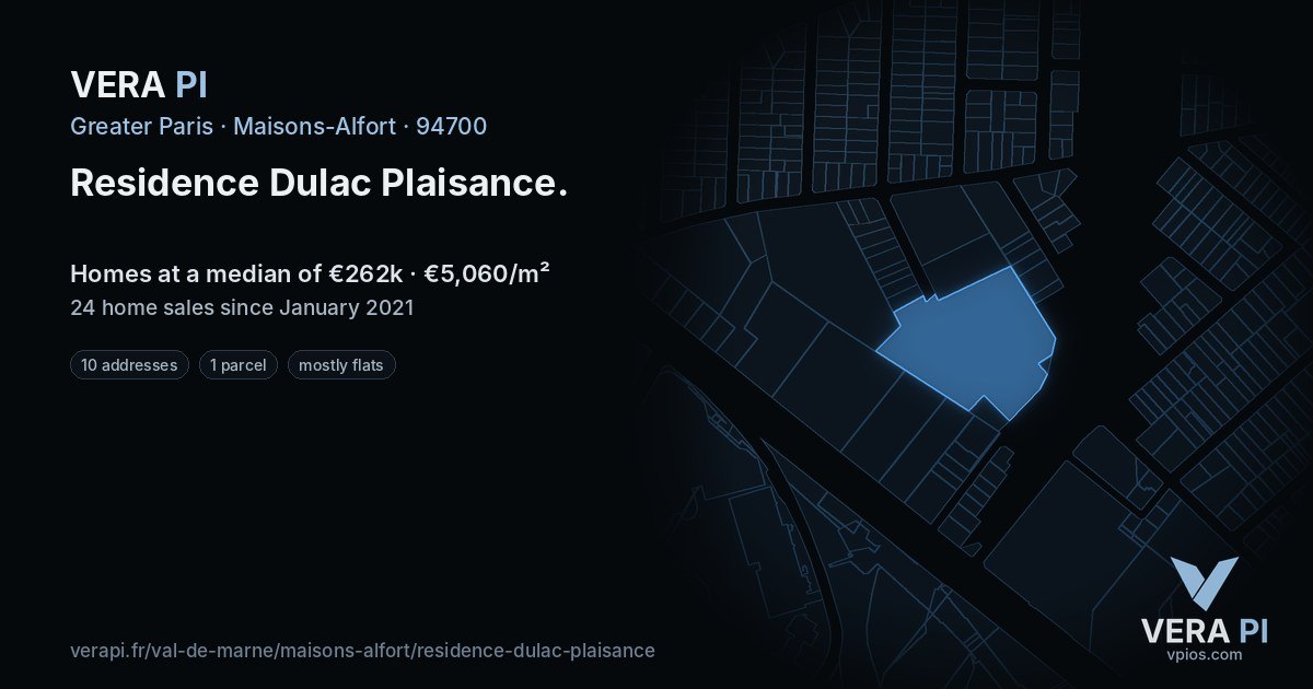 Residence Dulac Plaisance, Maisons-Alfort at night – every parcel coloured by the prices around it, the street's own parcels lit