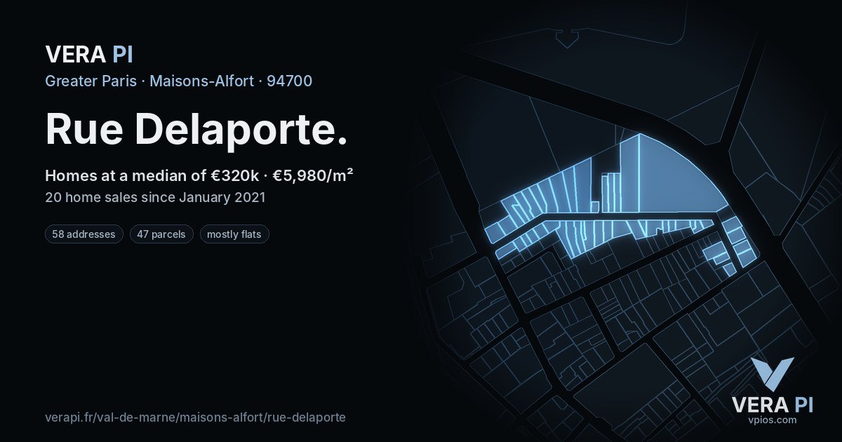 Rue Delaporte, Maisons-Alfort at night – every parcel coloured by the prices around it, the street's own parcels lit