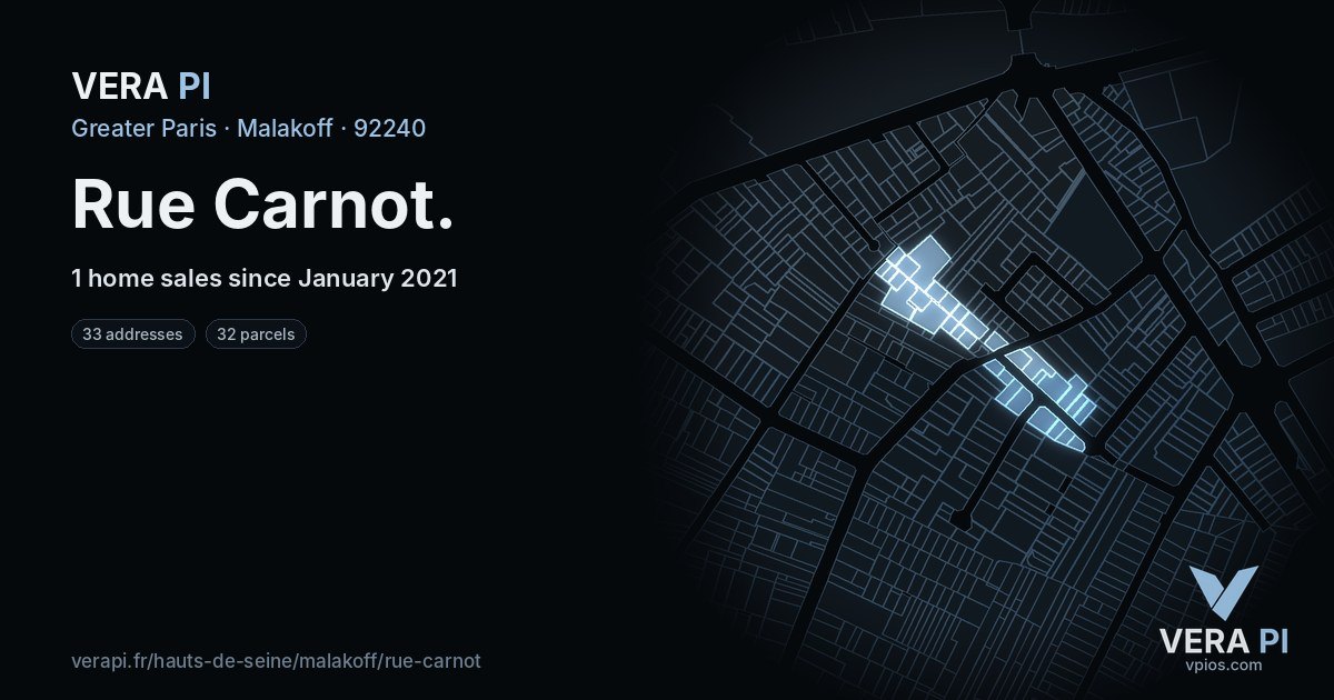 Rue Carnot, Malakoff at night – every parcel coloured by the prices around it, the street's own parcels lit