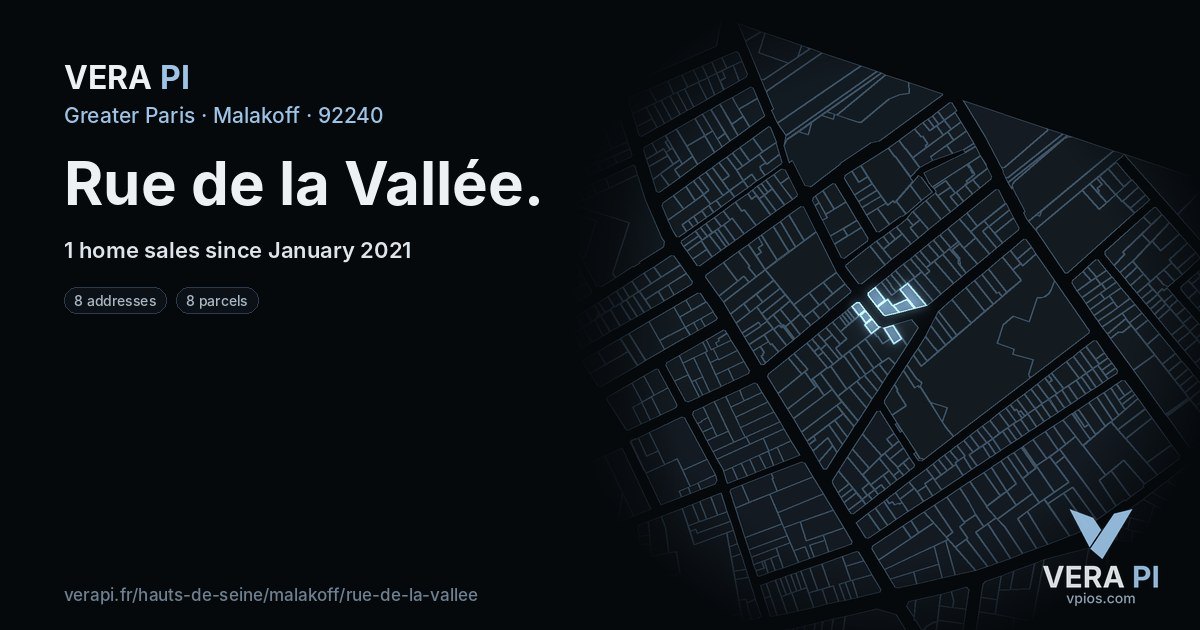 Rue de la Vallée, Malakoff at night – every parcel coloured by the prices around it, the street's own parcels lit