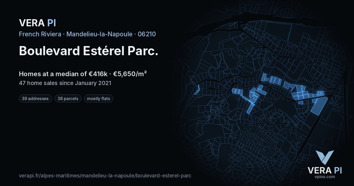 Boulevard Estérel Parc, Mandelieu-la-Napoule at night – every parcel coloured by the prices around it, the street's own parcels lit