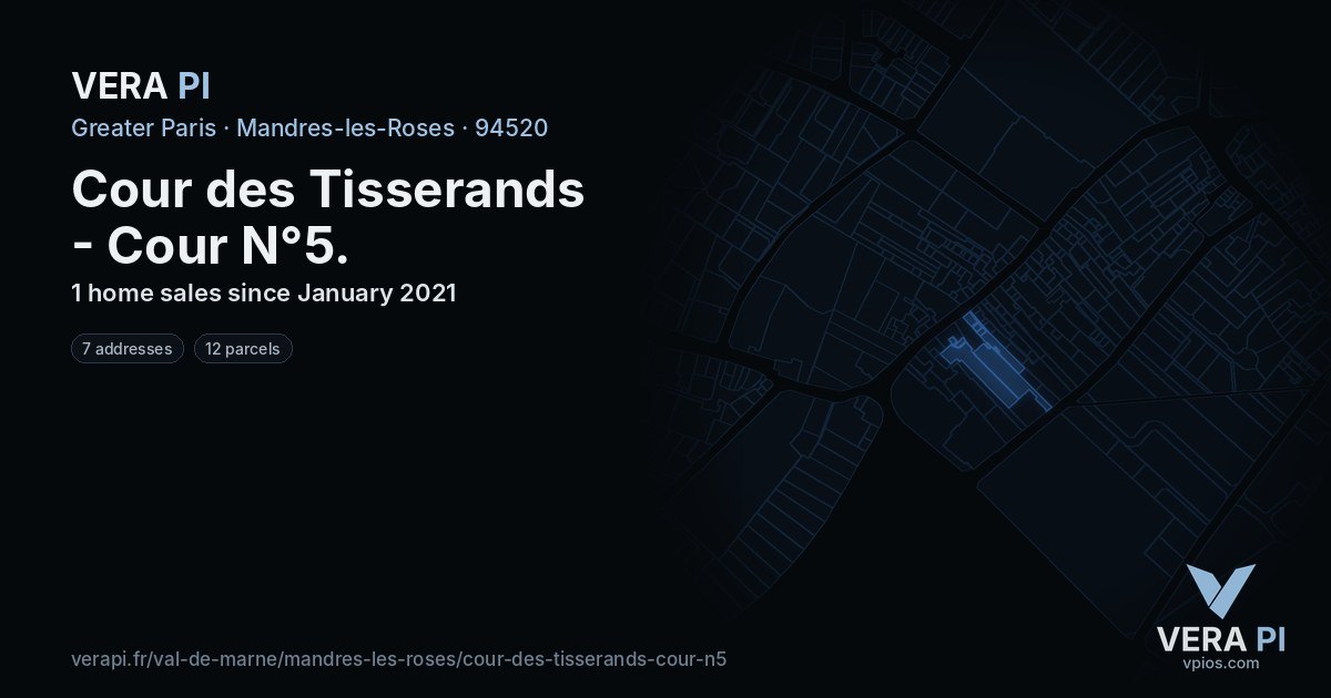 Cour des Tisserands - Cour N°5, Mandres-les-Roses at night – every parcel coloured by the prices around it, the street's own parcels lit