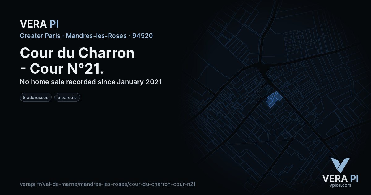 Cour du Charron - Cour N°21, Mandres-les-Roses at night – every parcel coloured by the prices around it, the street's own parcels lit
