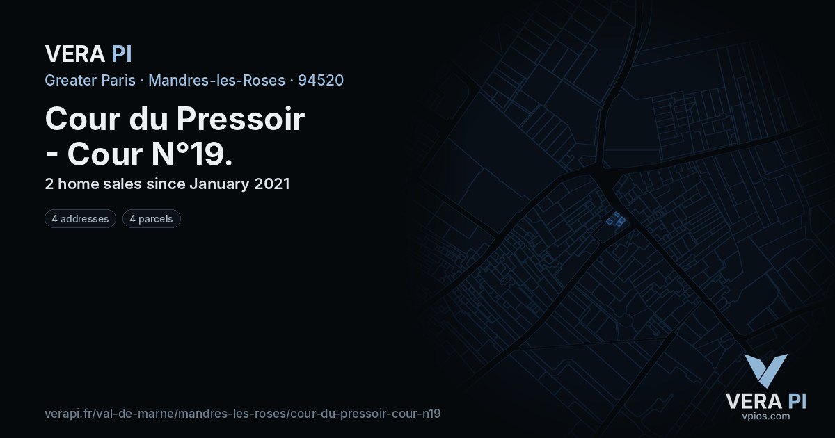 Cour du Pressoir - Cour N°19, Mandres-les-Roses at night – every parcel coloured by the prices around it, the street's own parcels lit