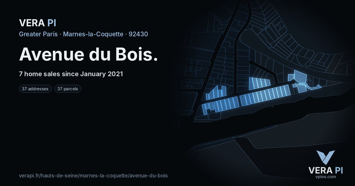 Avenue du Bois, Marnes-la-Coquette at night – every parcel coloured by the prices around it, the street's own parcels lit