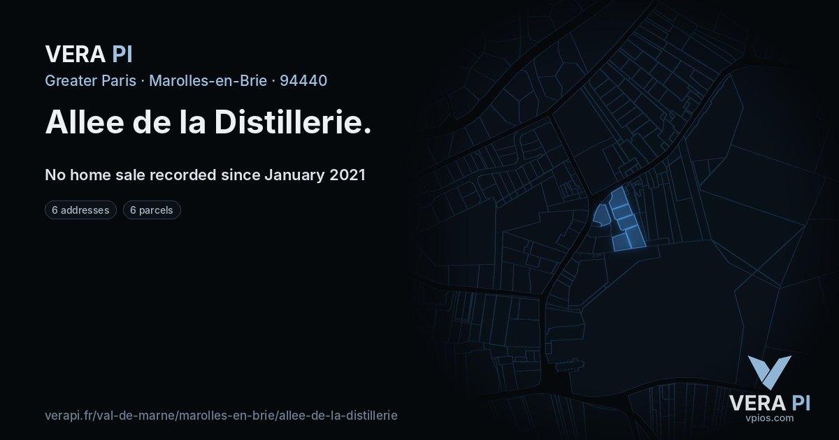 Allee de la Distillerie, Marolles-en-Brie at night – every parcel coloured by the prices around it, the street's own parcels lit