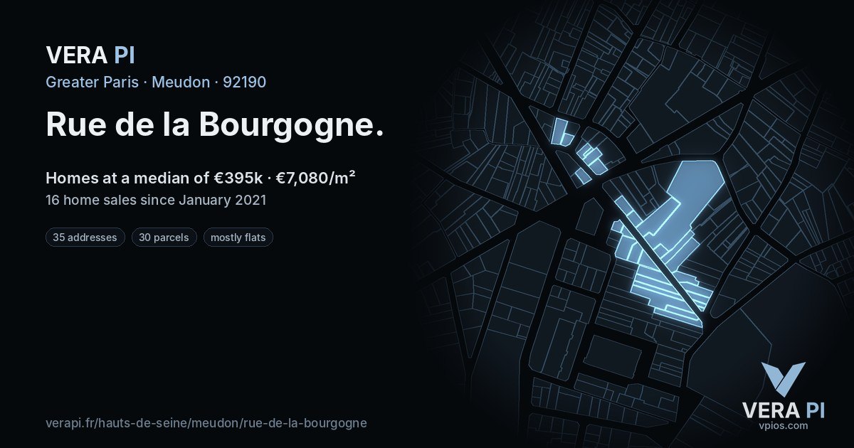 Rue de la Bourgogne, Meudon at night – every parcel coloured by the prices around it, the street's own parcels lit