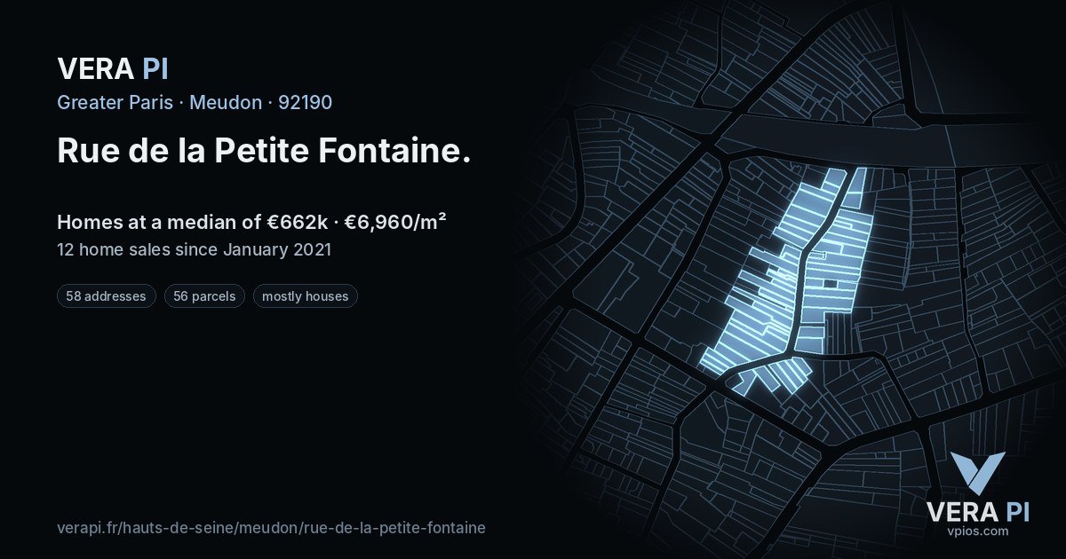 Rue de la Petite Fontaine, Meudon at night – every parcel coloured by the prices around it, the street's own parcels lit