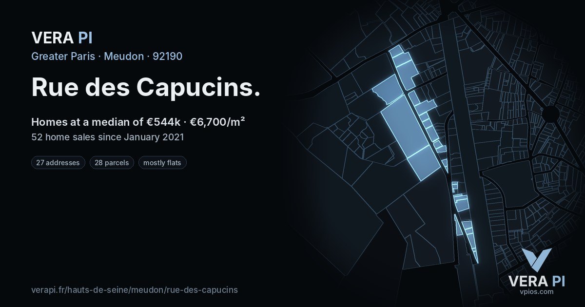 Rue des Capucins, Meudon at night – every parcel coloured by the prices around it, the street's own parcels lit