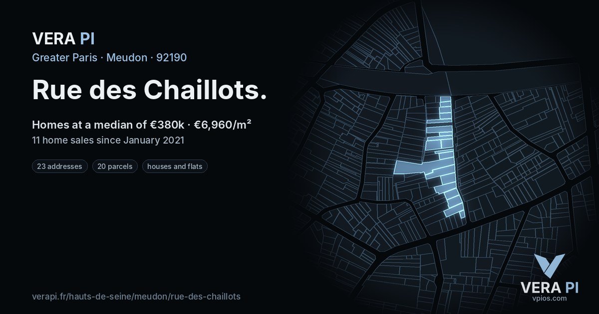 Rue des Chaillots, Meudon at night – every parcel coloured by the prices around it, the street's own parcels lit