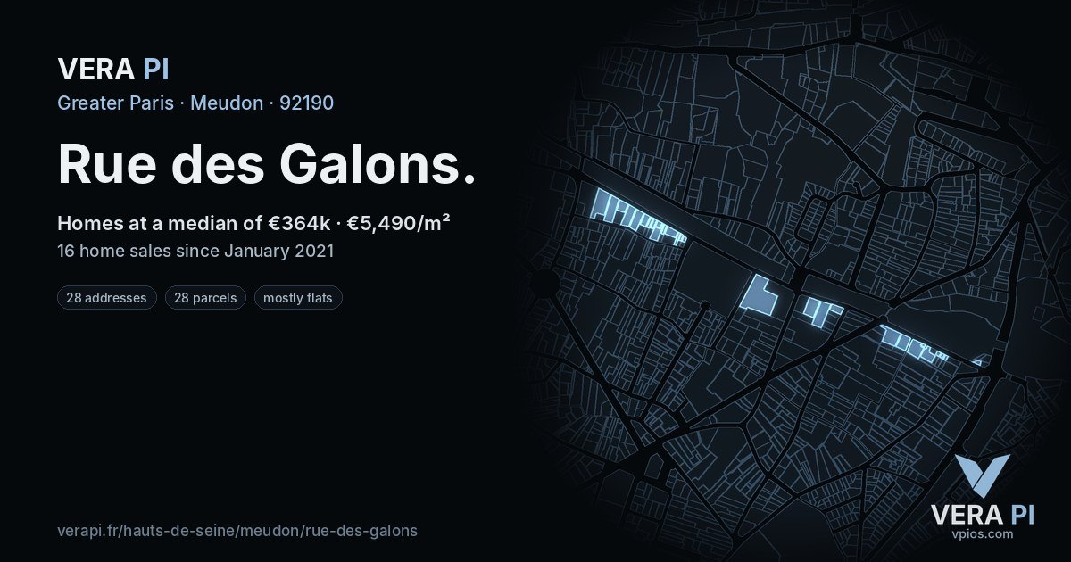 Rue des Galons, Meudon at night – every parcel coloured by the prices around it, the street's own parcels lit