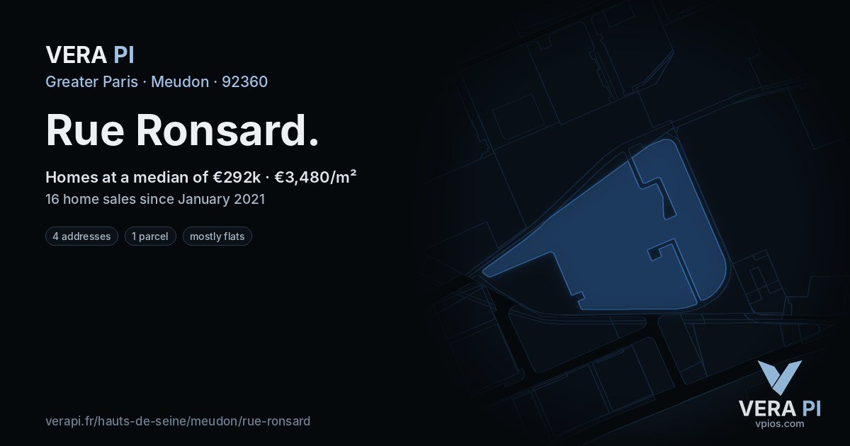 Rue Ronsard, Meudon at night – every parcel coloured by the prices around it, the street's own parcels lit