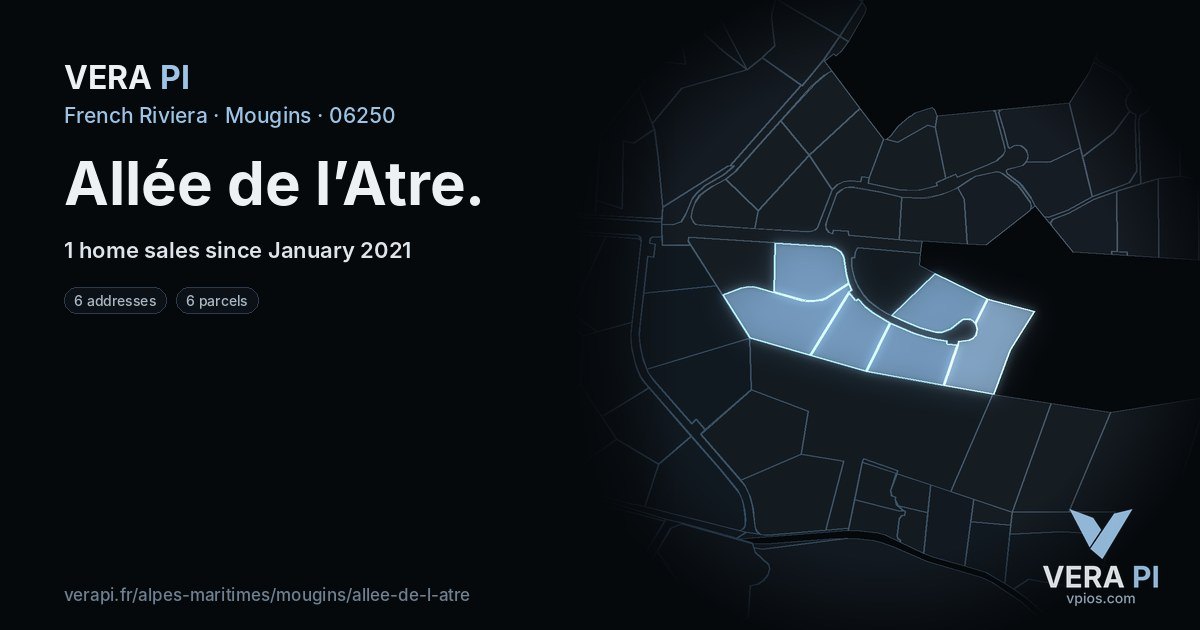Allée de l’Atre, Mougins at night – every parcel coloured by the prices around it, the street's own parcels lit