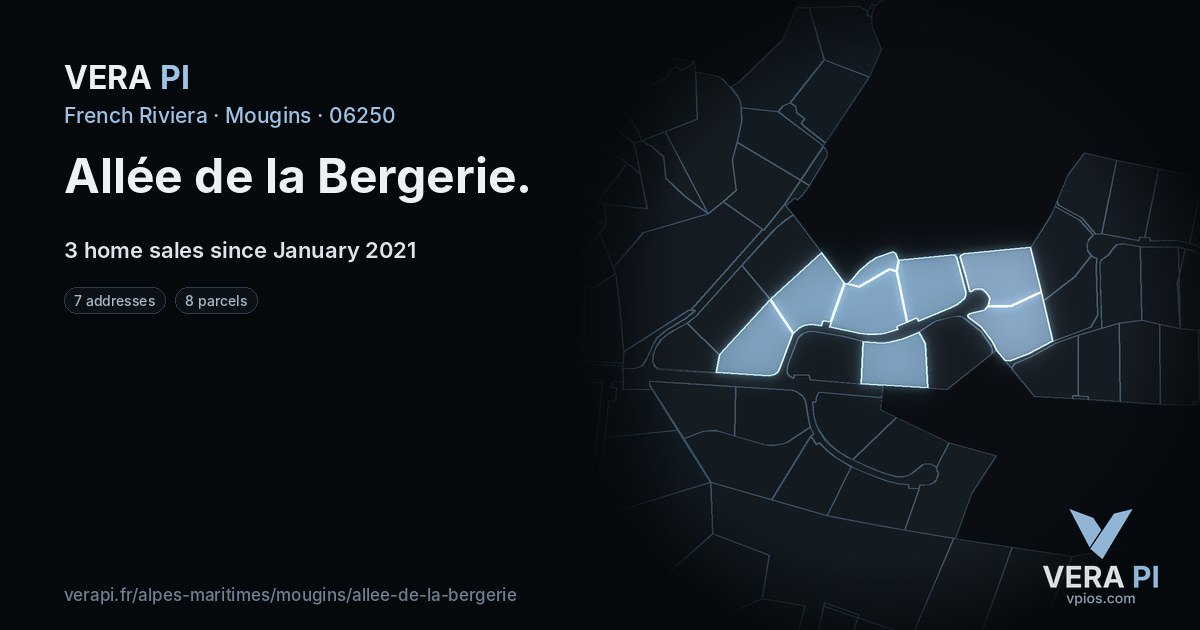 Allée de la Bergerie, Mougins at night – every parcel coloured by the prices around it, the street's own parcels lit