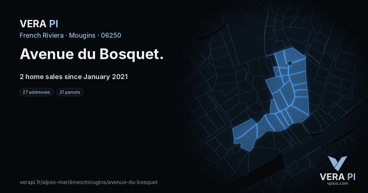 Avenue du Bosquet, Mougins at night – every parcel coloured by the prices around it, the street's own parcels lit