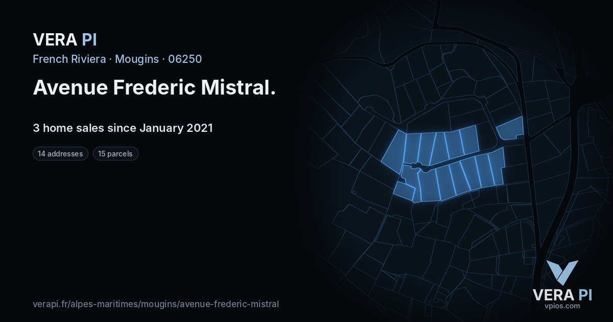 Avenue Frederic Mistral, Mougins at night – every parcel coloured by the prices around it, the street's own parcels lit