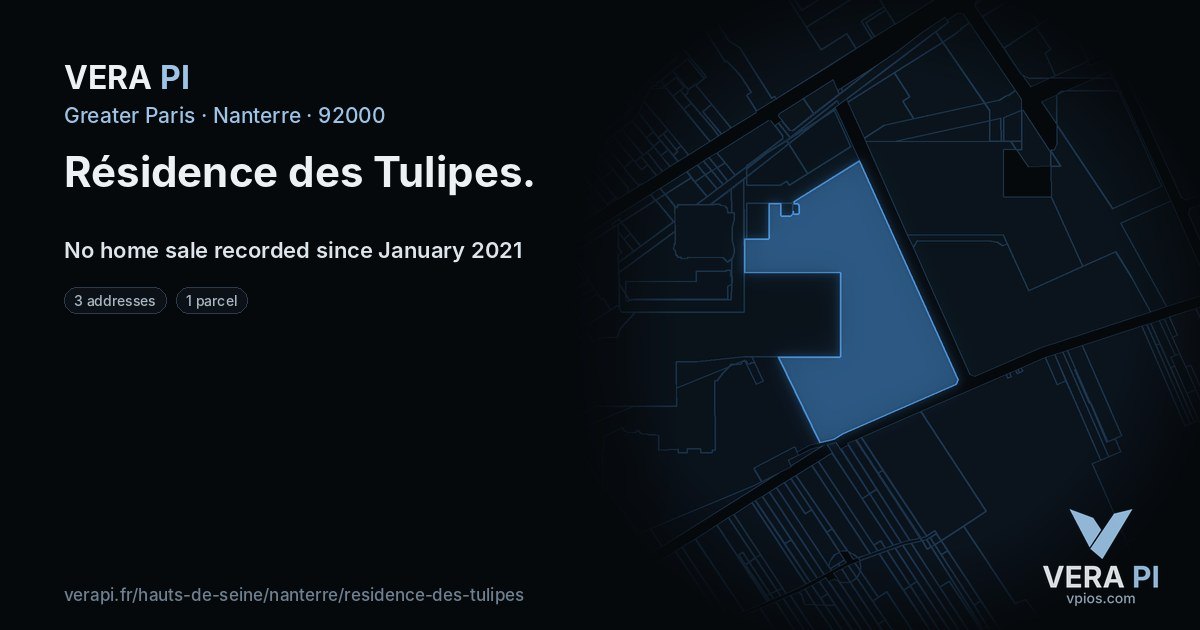 Résidence des Tulipes, Nanterre at night – every parcel coloured by the prices around it, the street's own parcels lit