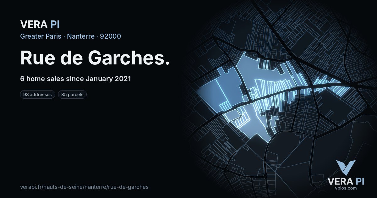Rue de Garches, Nanterre at night – every parcel coloured by the prices around it, the street's own parcels lit