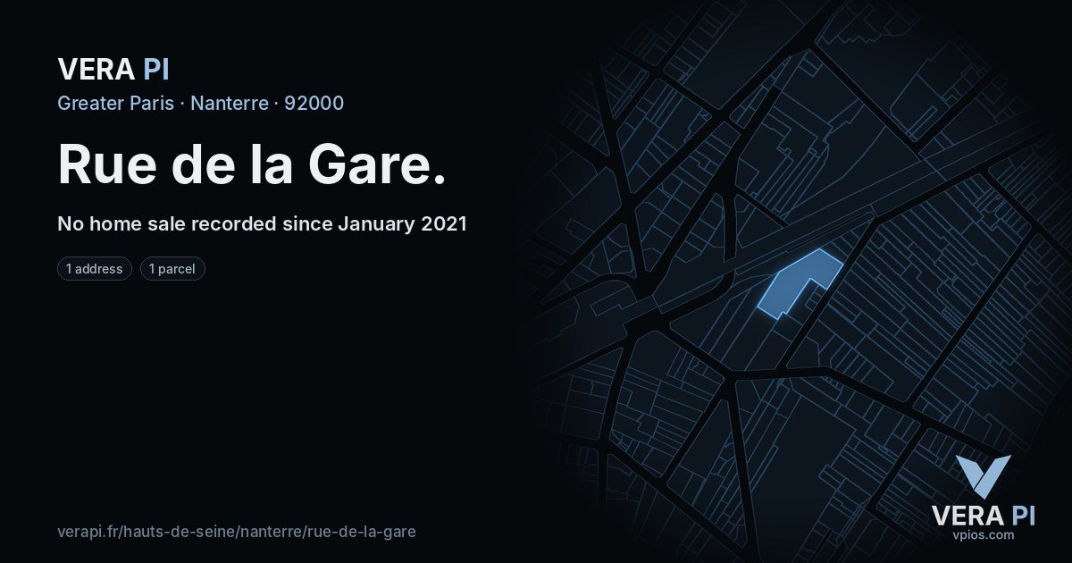 Rue de la Gare, Nanterre at night – every parcel coloured by the prices around it, the street's own parcels lit