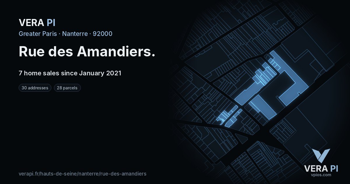 Rue des Amandiers, Nanterre at night – every parcel coloured by the prices around it, the street's own parcels lit