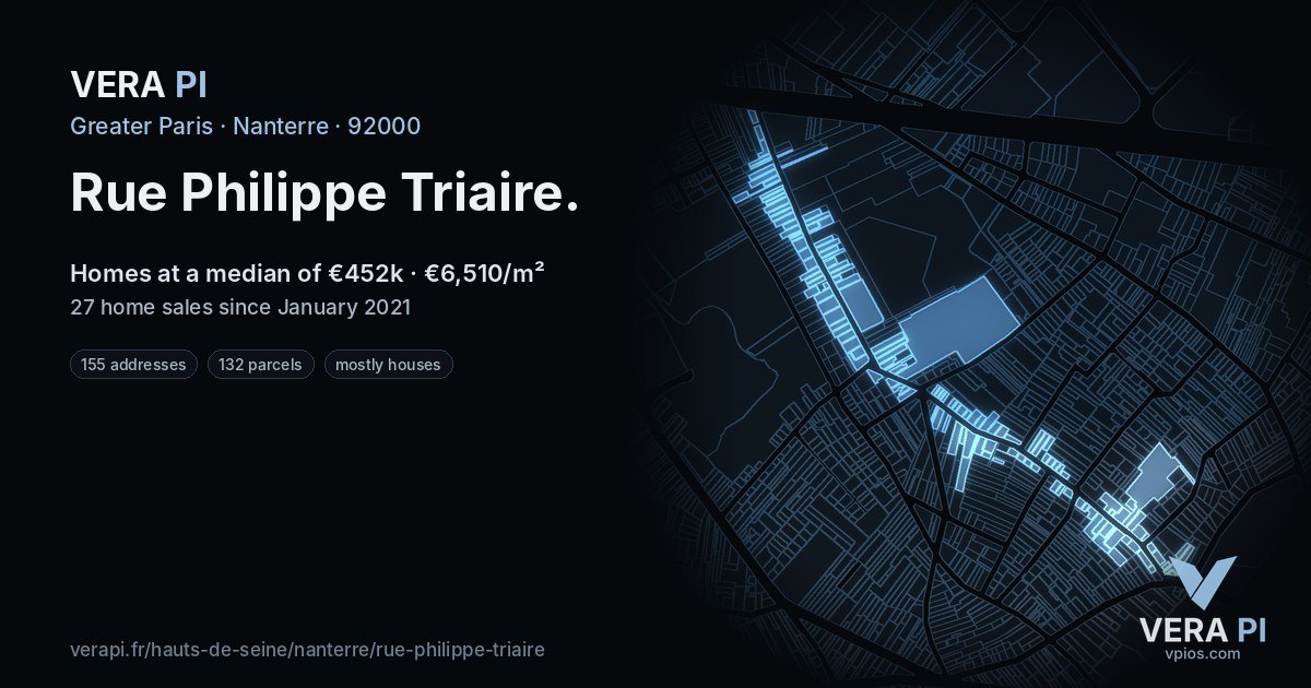 Rue Philippe Triaire, Nanterre at night – every parcel coloured by the prices around it, the street's own parcels lit