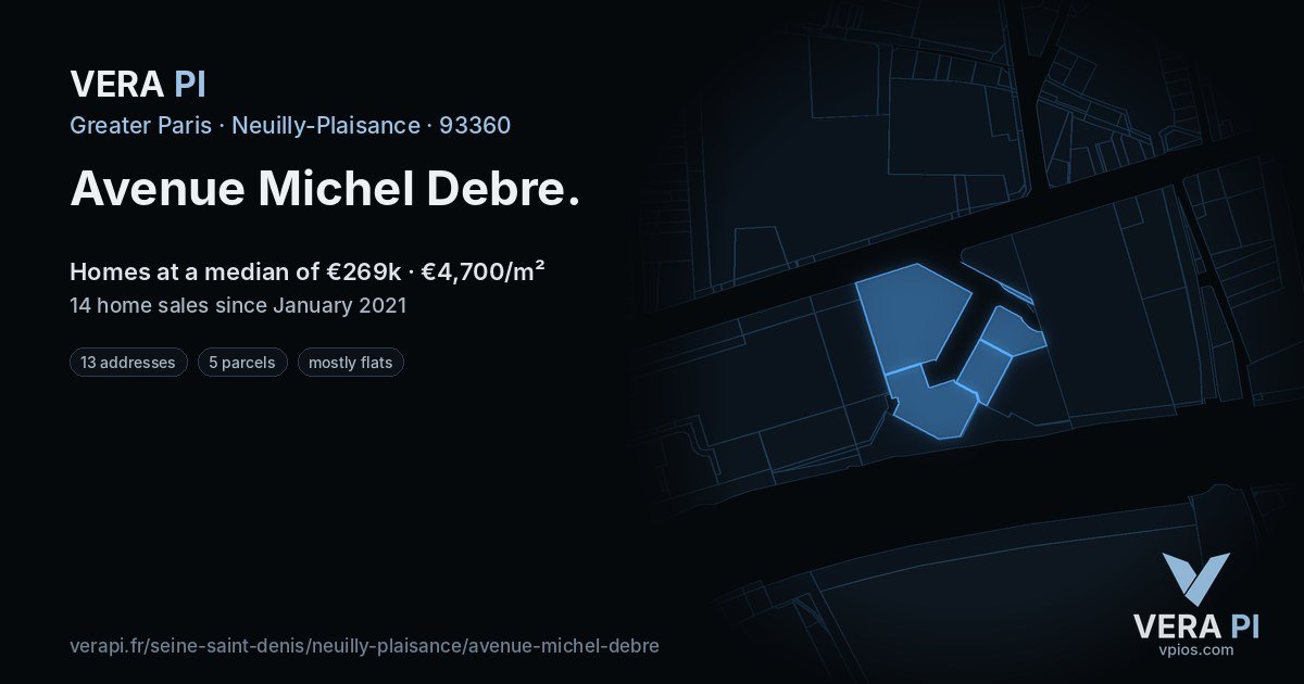 Avenue Michel Debre, Neuilly-Plaisance at night – every parcel coloured by the prices around it, the street's own parcels lit